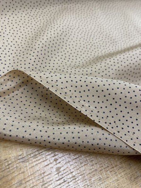 画像3: 生地:ポリ100%ミニドット柄プリント(ベージュ/黒) (3)