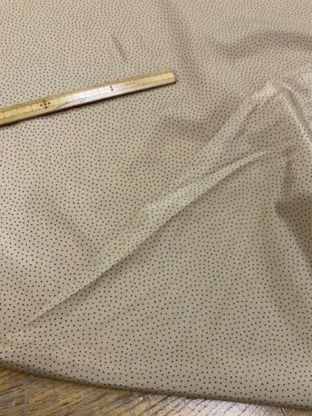 画像4: 生地:ポリ100%ミニドット柄プリント(ベージュ/黒) (4)