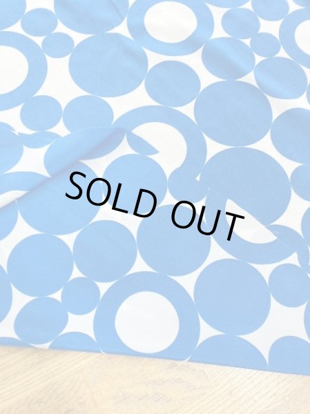 画像3: 生地：大きな水玉柄ポリエステルデシン（ブルー／白） (3)