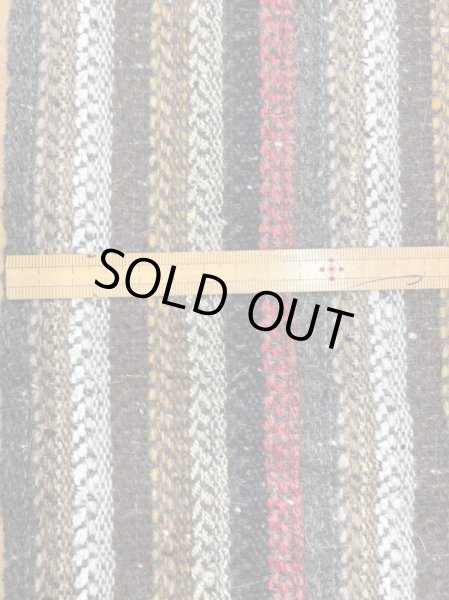 画像2: 生地:ネイティブ柄ストライプネップ入りウールポリエステル(赤茶系) (2)