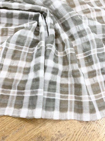 画像5: 生地:チェック柄ポリエステルレーヨン綿リップル加工(薄いグレー) (5)
