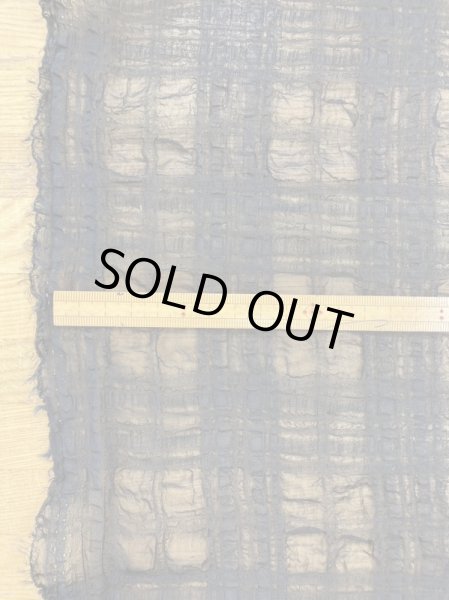 画像2: 生地:チェック柄ポリエステルレーヨン綿リップル加工(黒) (2)