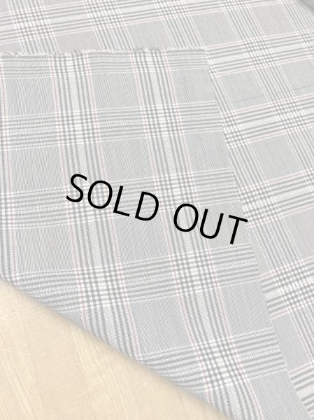 画像4: 生地:チェック柄ポリエステルウールストレッチ(グレー/紺/赤) (4)