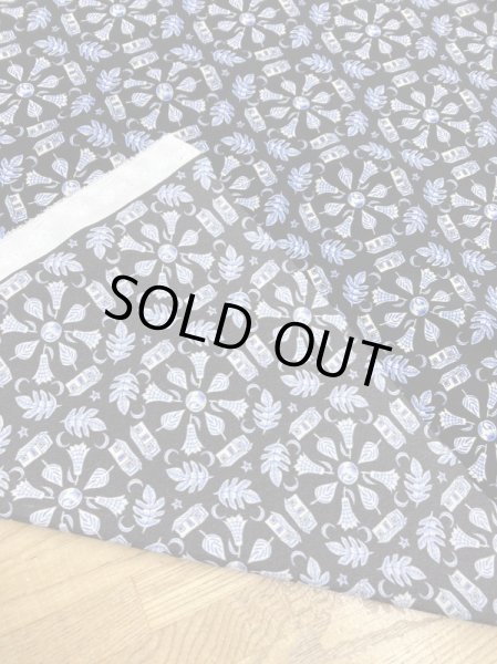 画像3: 生地:家葉っぱ柄ポリエステル100%(紺) (3)