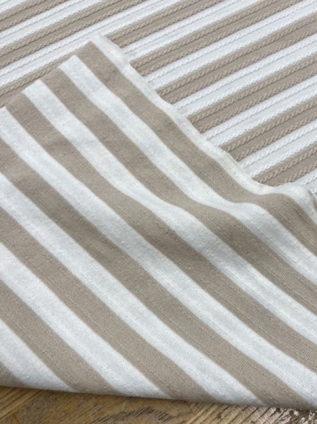 画像3: 生地:変わり織りボーダーニット(ベージュ) (3)