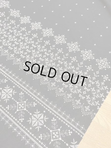 画像8: 生地:クロスステッチ刺しゅう風プリント綿(黒/白) (8)