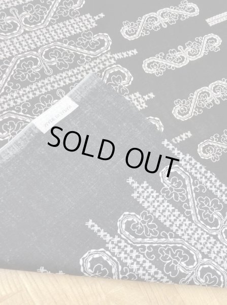 画像3: 生地:ステッチ刺しゅう風プリント綿(黒/白) (3)