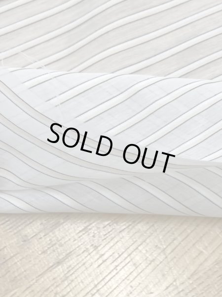 画像4: 生地：シアー素材・ポリエステルボーダー（白／クリーム） (4)