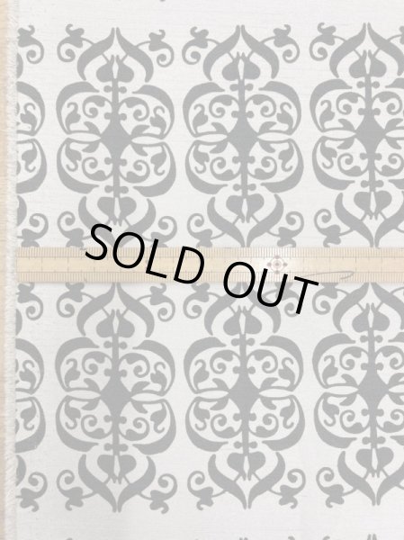 画像2: 生地：ポリエステルプリント（グレージュ／黒） (2)