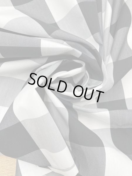 画像7: 生地:ダブル幅ブロックチェック柄プリントポリエステル(白/黒) (7)