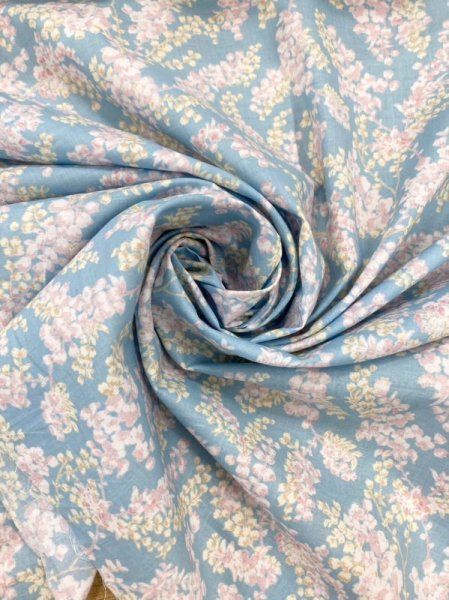 画像7: 生地:綿100%花柄プリント80ローン(水色) (7)
