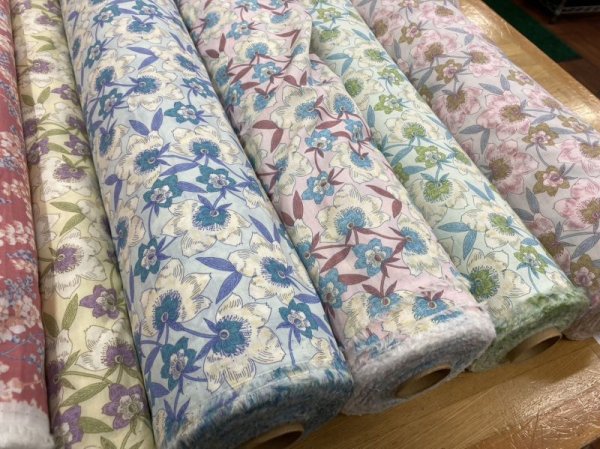 画像8: 生地:綿100%花柄プリント80ローン(ピンク/ベージュ) (8)