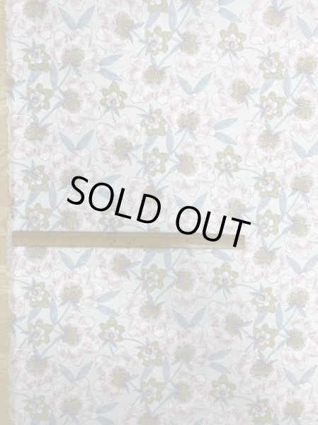 画像1: 生地:綿100%花柄プリント80ローン(水色/ピンク) (1)