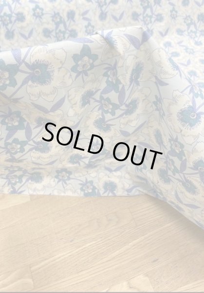 画像5: 生地:綿100%花柄プリント80ローン(水色/ベージュ) (5)