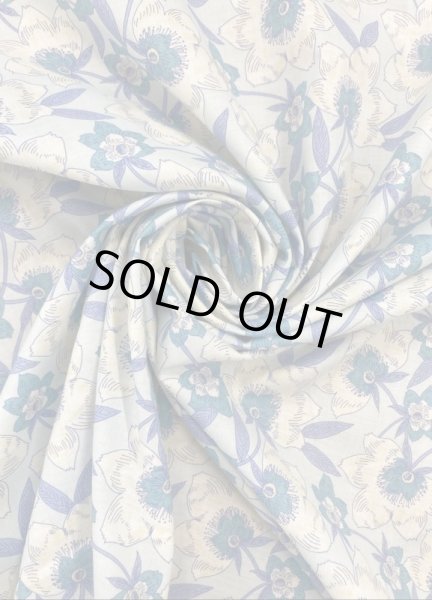 画像7: 生地:綿100%花柄プリント80ローン(水色/ベージュ) (7)