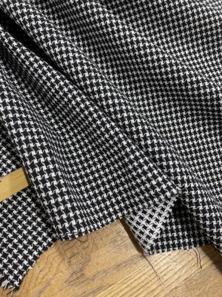 画像5: 生地:ポリエステルラメ入りジャガード(濃紺/白) (5)