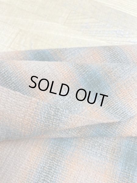 画像4: 生地：綿100％オンブレチェック柄ゆる編み（オレンジ／ブルー） (4)