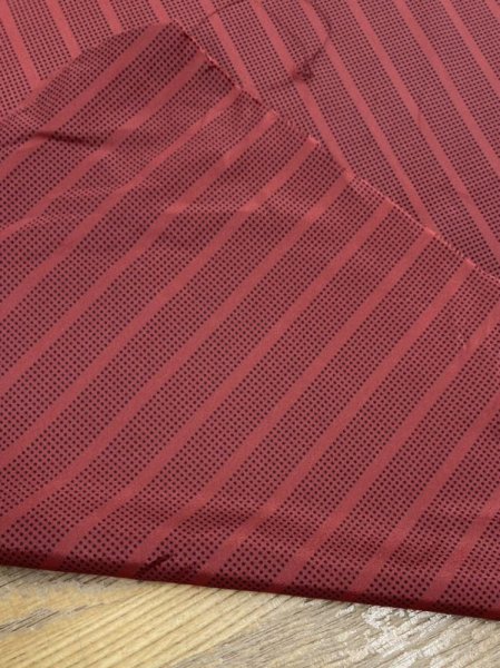 画像3: 生地:ドットストライプ柄ポリエステル(エンジ) (3)