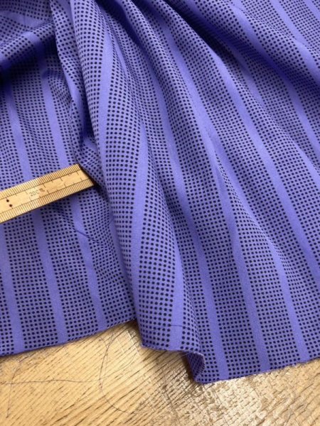 画像5: 生地:ドットストライプ柄ポリエステル(パープル) (5)