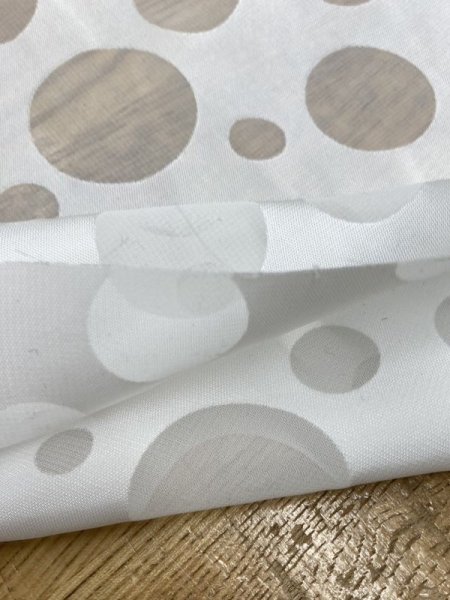 画像4: 生地:オパール加工水玉(オフ) (4)