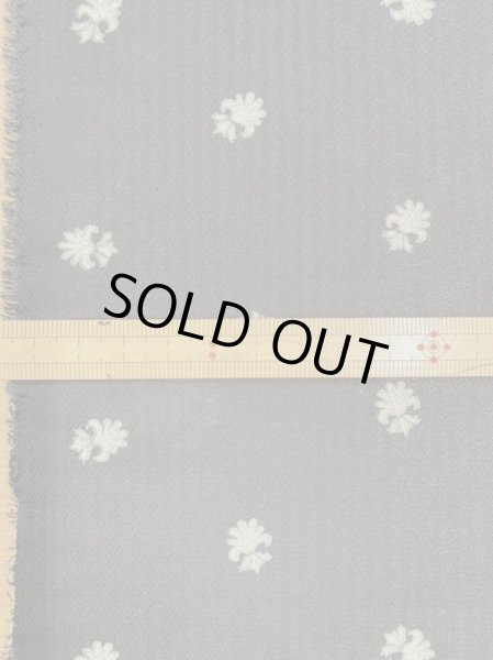 画像2: 生地：ストライプ織りプリントポリエステル（黒／ベージュ） (2)