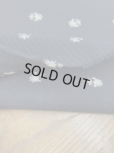 画像4: 生地：ストライプ織りプリントポリエステル（黒／ベージュ） (4)