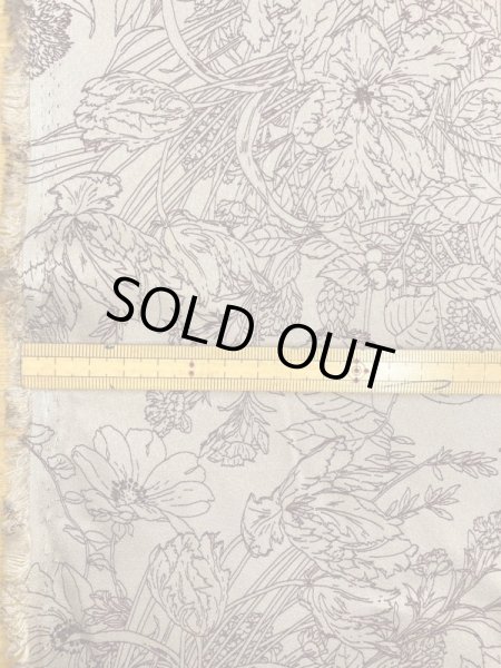 画像2: 生地:花柄プリントシルク調ポリエステル(ピンクベージュ/茶) (2)