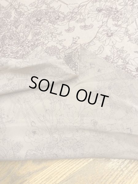 画像3: 生地:花柄プリントシルク調ポリエステル(ピンクベージュ/茶) (3)