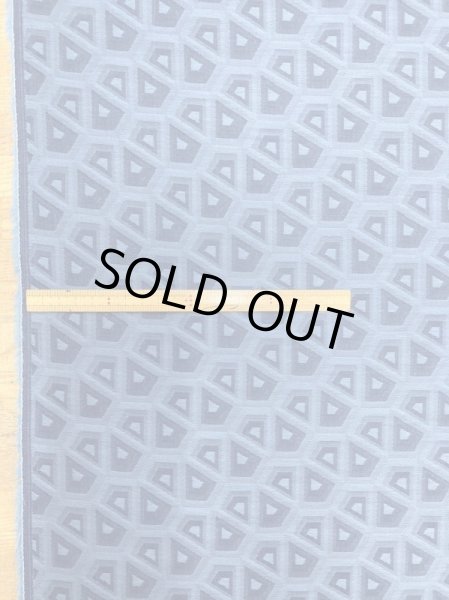 画像2: 生地:綿100%スクエア柄ジャガード(ブルー/水色) (2)