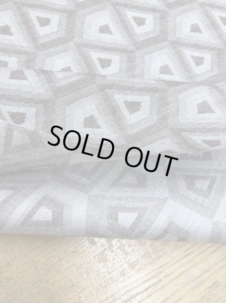 画像4: 生地:綿100%スクエア柄ジャガード(ベージュ/茶) (4)