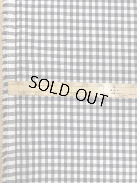 画像2: 生地:ギンガムチェック柄ポリエステルストレッチ(紺/白) (2)