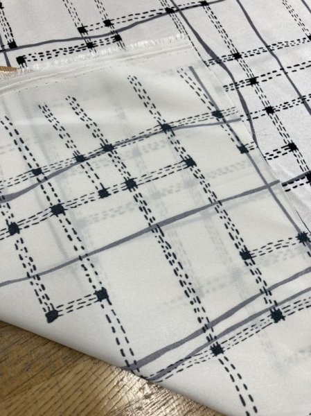 画像3: 生地:ポリ100%プリント(生成/黒) (3)