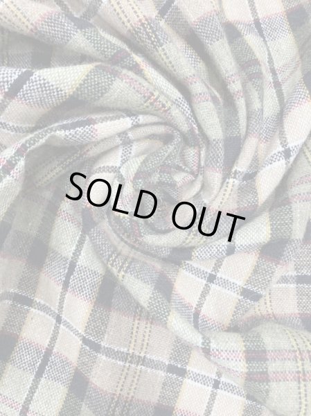 画像6: 生地:タータンチェック柄ウールポリ(ベージュ/緑黒赤) (6)