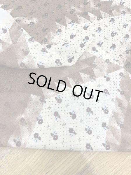 画像3: 生地：小花キルト柄プリントポリエステルデシン（クリーム／茶） (3)