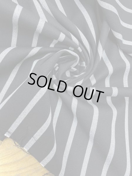画像6: 生地:ストライプ柄綾織りポリエステルストレッチ(黒/白) (6)