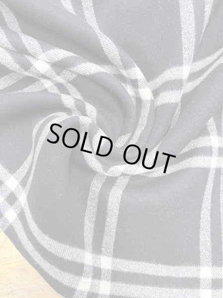 画像7: 生地:千鳥チェック柄リバーシブルウールソフトメルトン(黒白) (7)