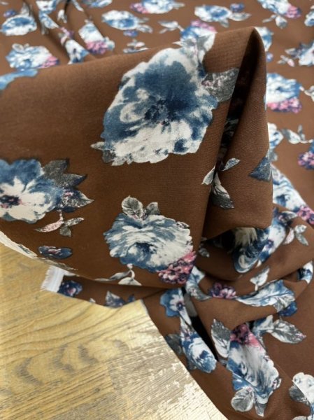 画像8: 生地:ポリエステル花柄プリント(茶/青) (8)