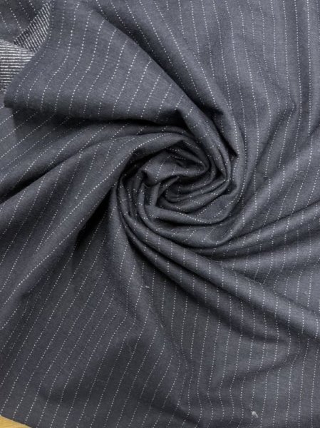 画像5: 生地:ピンストライプ柄ウール・ナイロン・ポリニット(紺) (5)