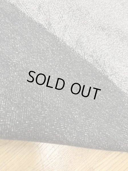 画像3: 生地:ポリエステル100%ヘリンボーン柄プリント(グレー/黒) (3)