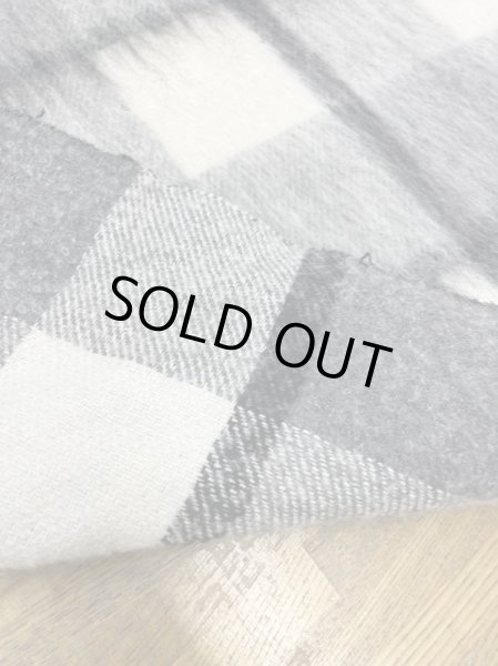 画像3: 生地:ビッグチェック柄ウールシャギー(グレー系) (3)