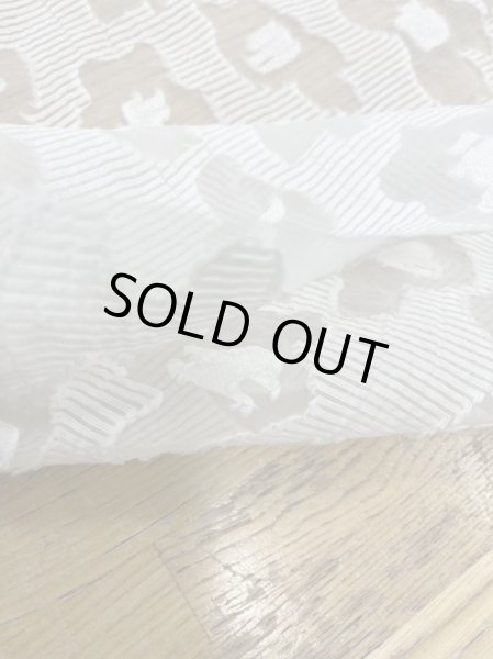 画像4: 生地:ポリエステル100%シアー花柄ボーダー(キナリ) (4)