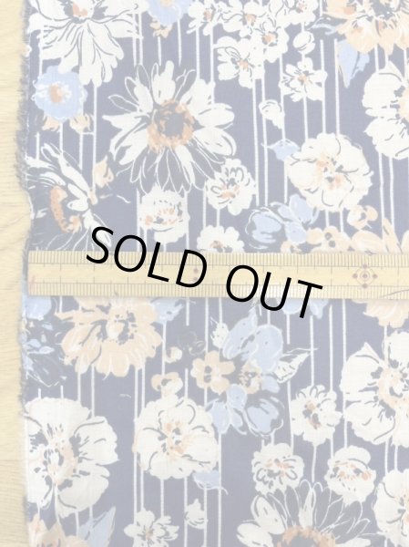 画像2: 生地:綿100%ローン花柄ストライププリント(青オレンジ) (2)