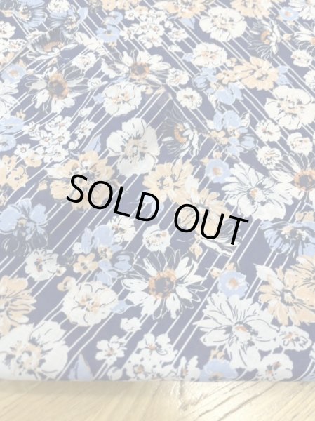 画像3: 生地:綿100%ローン花柄ストライププリント(青オレンジ) (3)