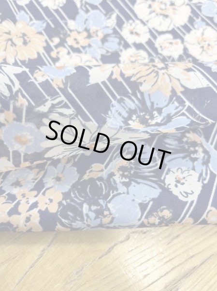 画像4: 生地:綿100%ローン花柄ストライププリント(青オレンジ) (4)