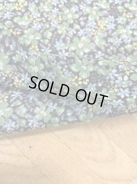 画像4: 生地:花柄綿100%(黒/緑) (4)