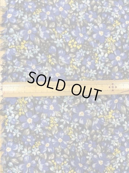 画像2: 生地:花柄綿100%(黒/青) (2)