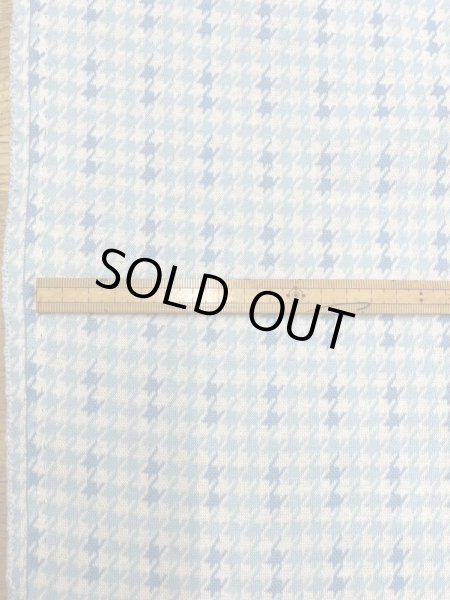 画像2: 生地:千鳥格子柄綿ジャガードニット(水色) (2)