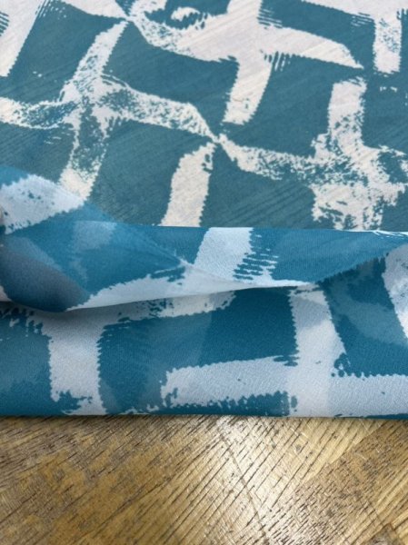 画像4: 生地:ペケペケプリントシフォン(白/青) (4)