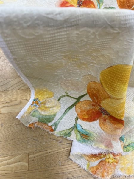 画像8: 生地：綿100％BIGフラワー柄プリント（クリーム） (8)