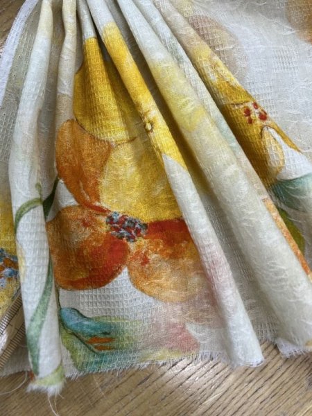 画像6: 生地：綿100％BIGフラワー柄プリント（クリーム） (6)